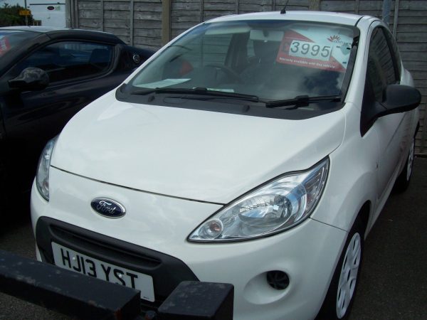 Ford KA - white