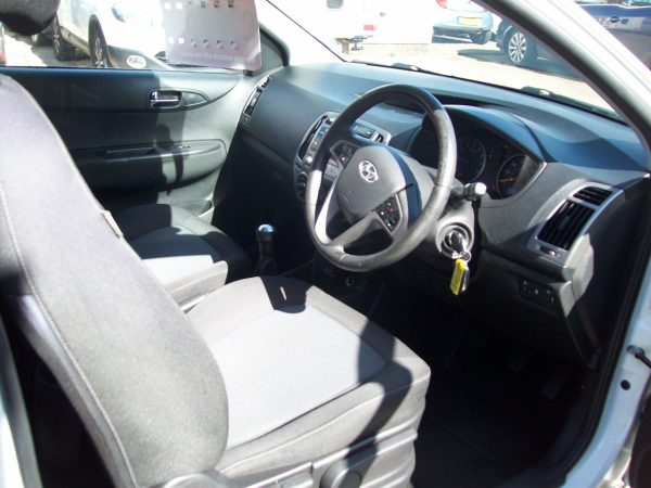 Hyundai I20 Active - Image 14